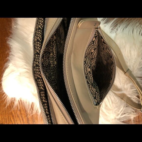 Moda Luxe purse - Picture 5 of 6